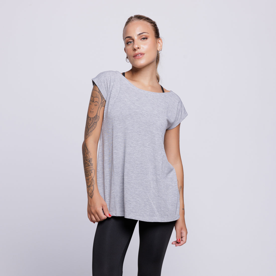 Blusa Fitness Furadinha Cinza - VEKYO