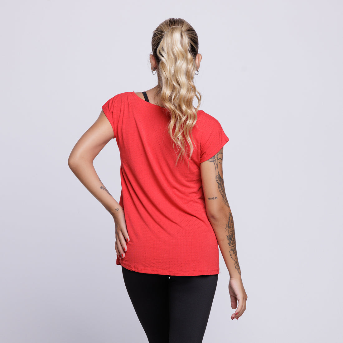 Blusa Fitness Furadinha Vermelho - VEKYO