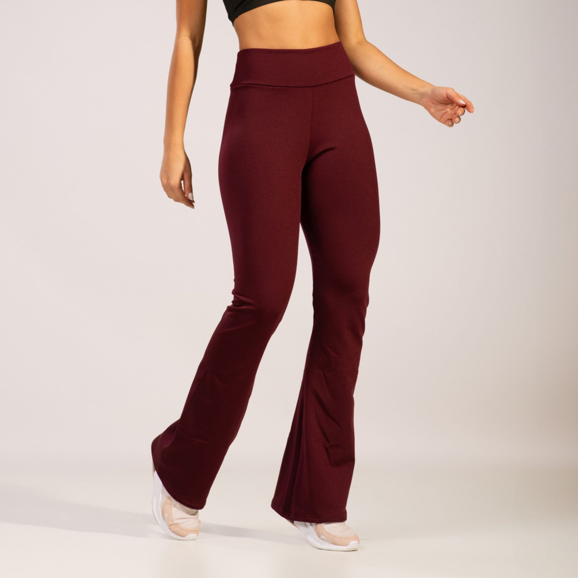 Calça Flare Peluciada Bailarina Vinho - VEKYO