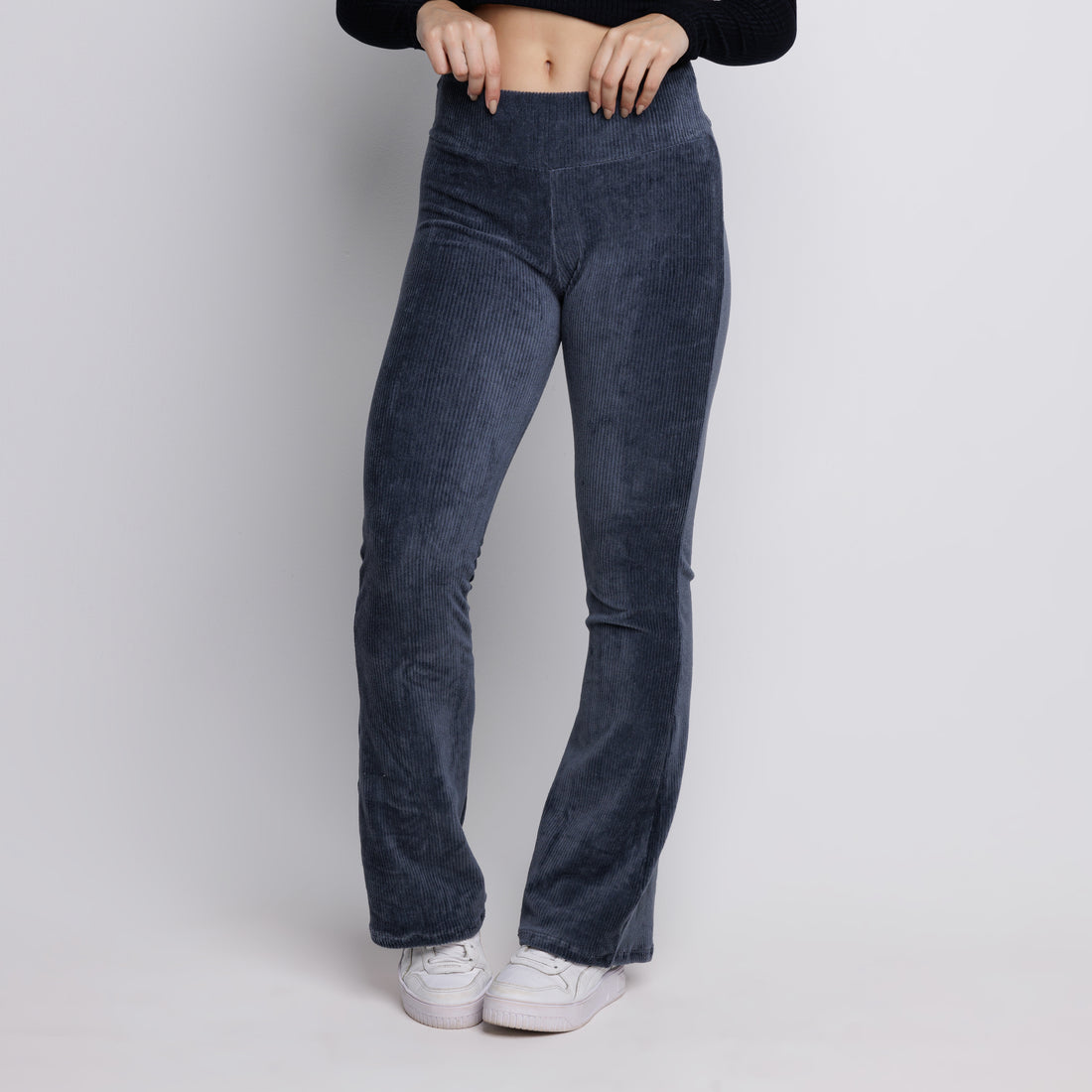 Calça Flare Veludo Cotelê Cintura Alta Cinza - VEKYO