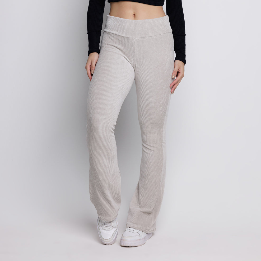 Calça Flare Veludo Cotelê Cintura Alta Cru - VEKYO