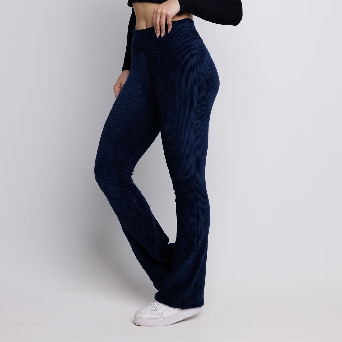 Calça Flare Veludo Cotelê Cintura Alta Marinho - VEKYO