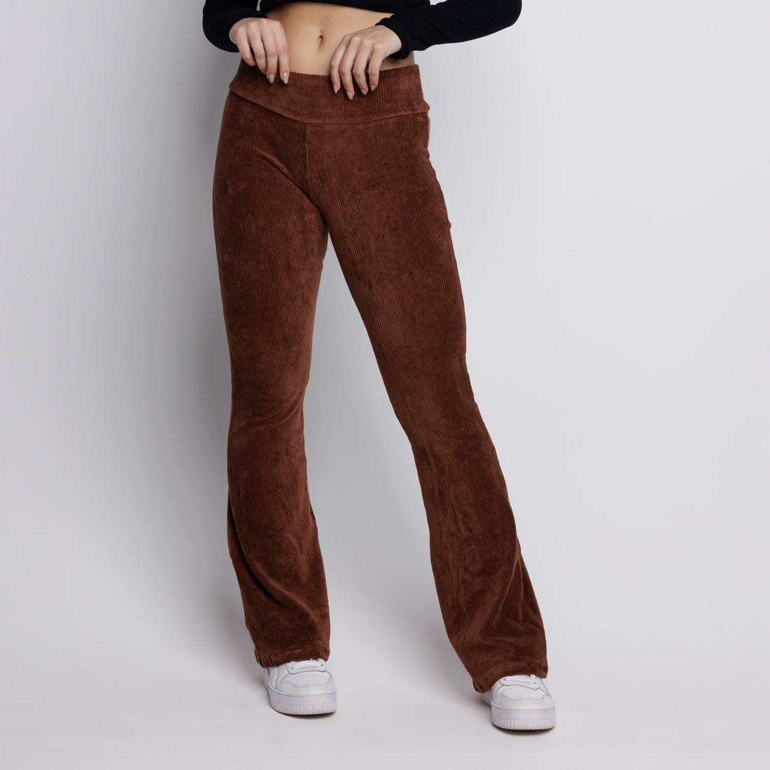 Calça Flare Veludo Cotelê Cintura Alta Marrom - VEKYO