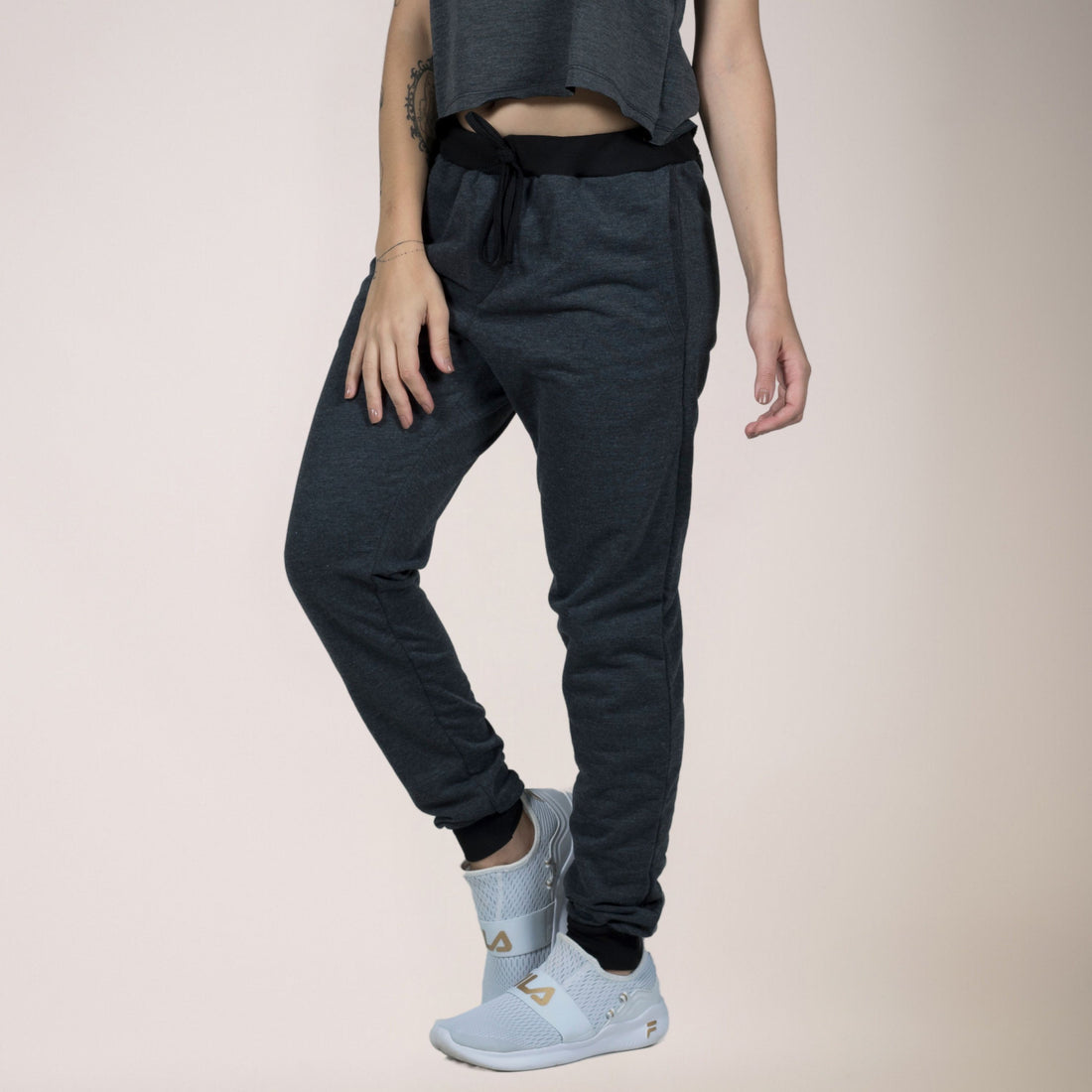 Calça Jogger Esportiva Moletinho Com Cadarço Chumbo - VEKYO