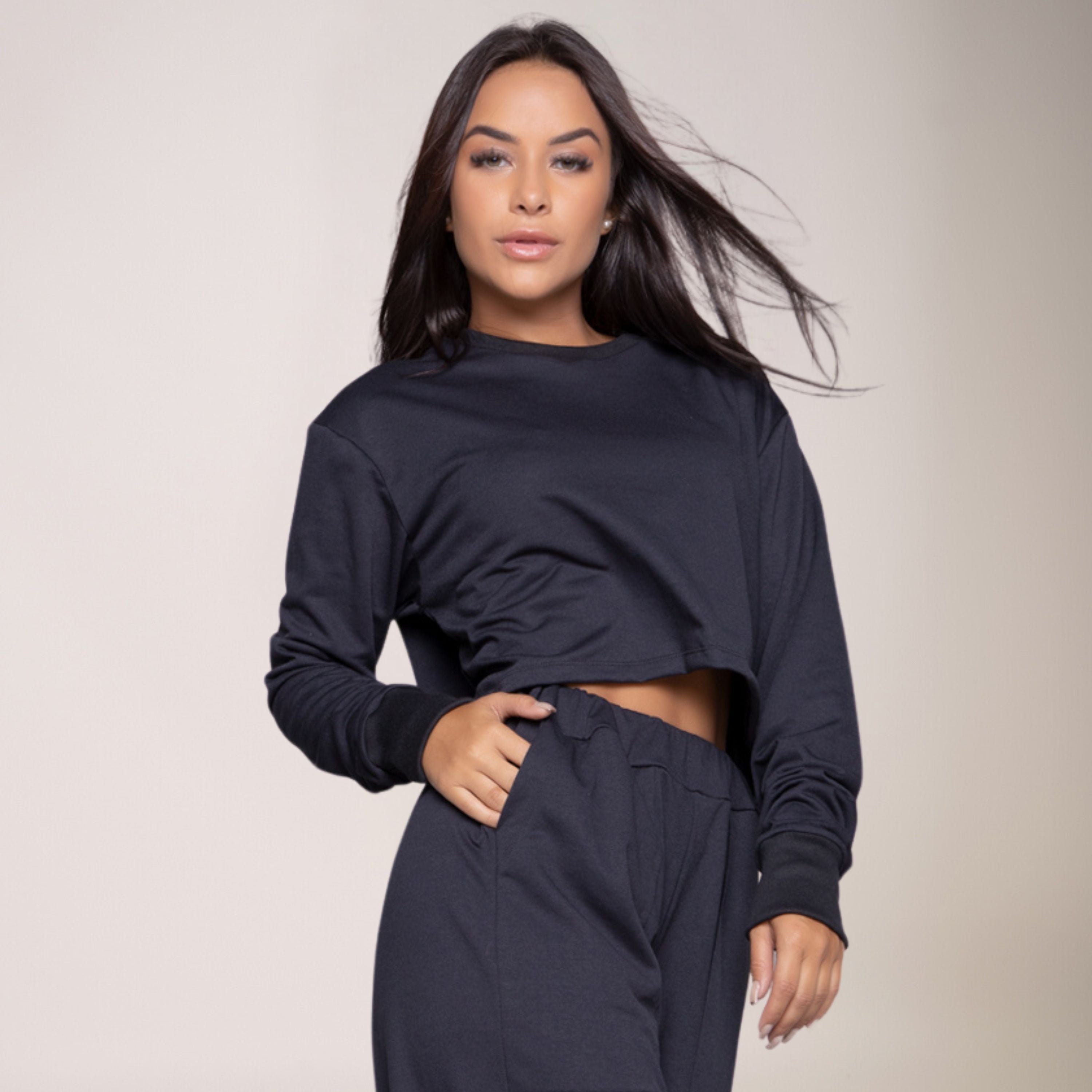 Cropped Moletinho Manga Longa Basic Preto - VEKYO