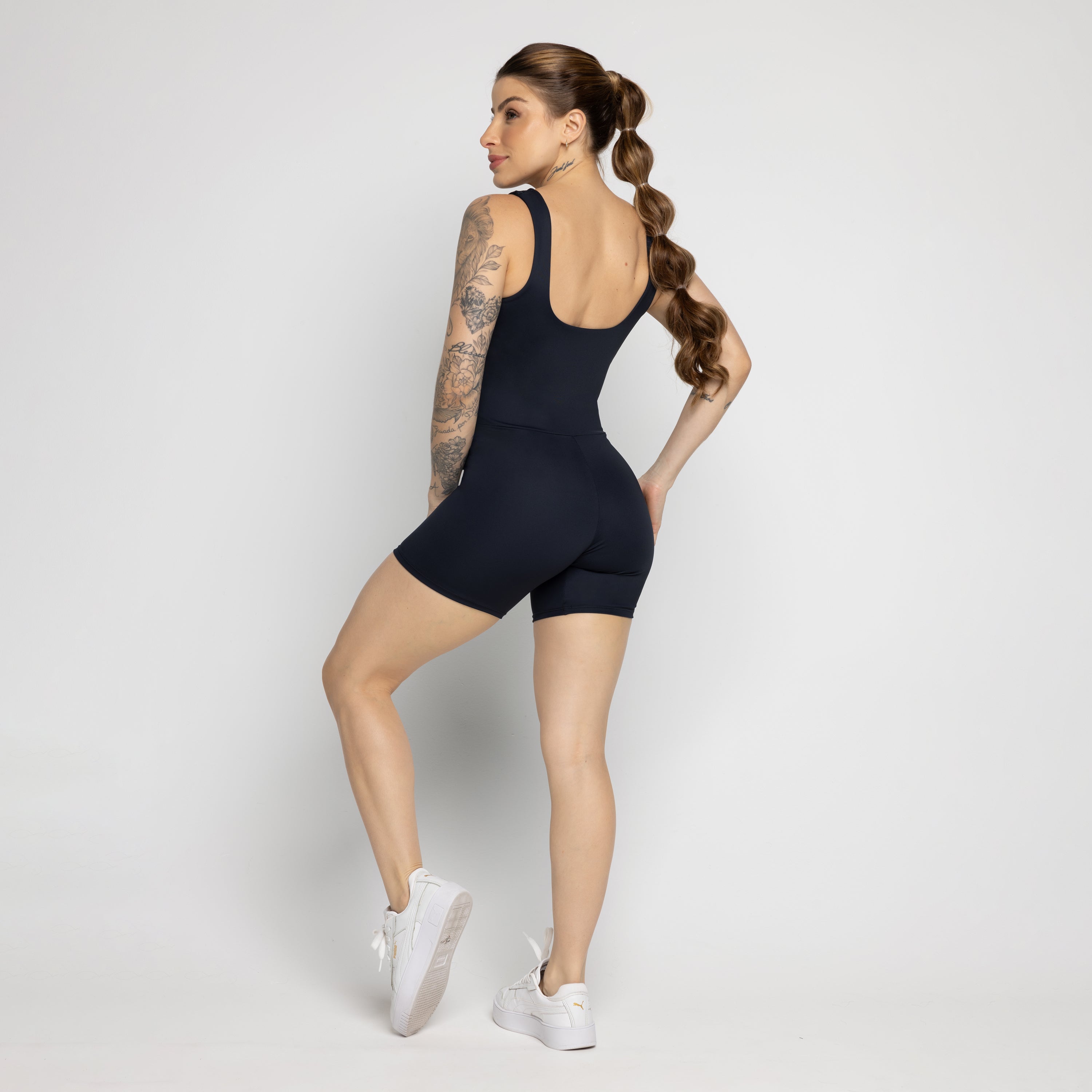 Macaquinho Fitness Not So Basic Preto - VEKYO