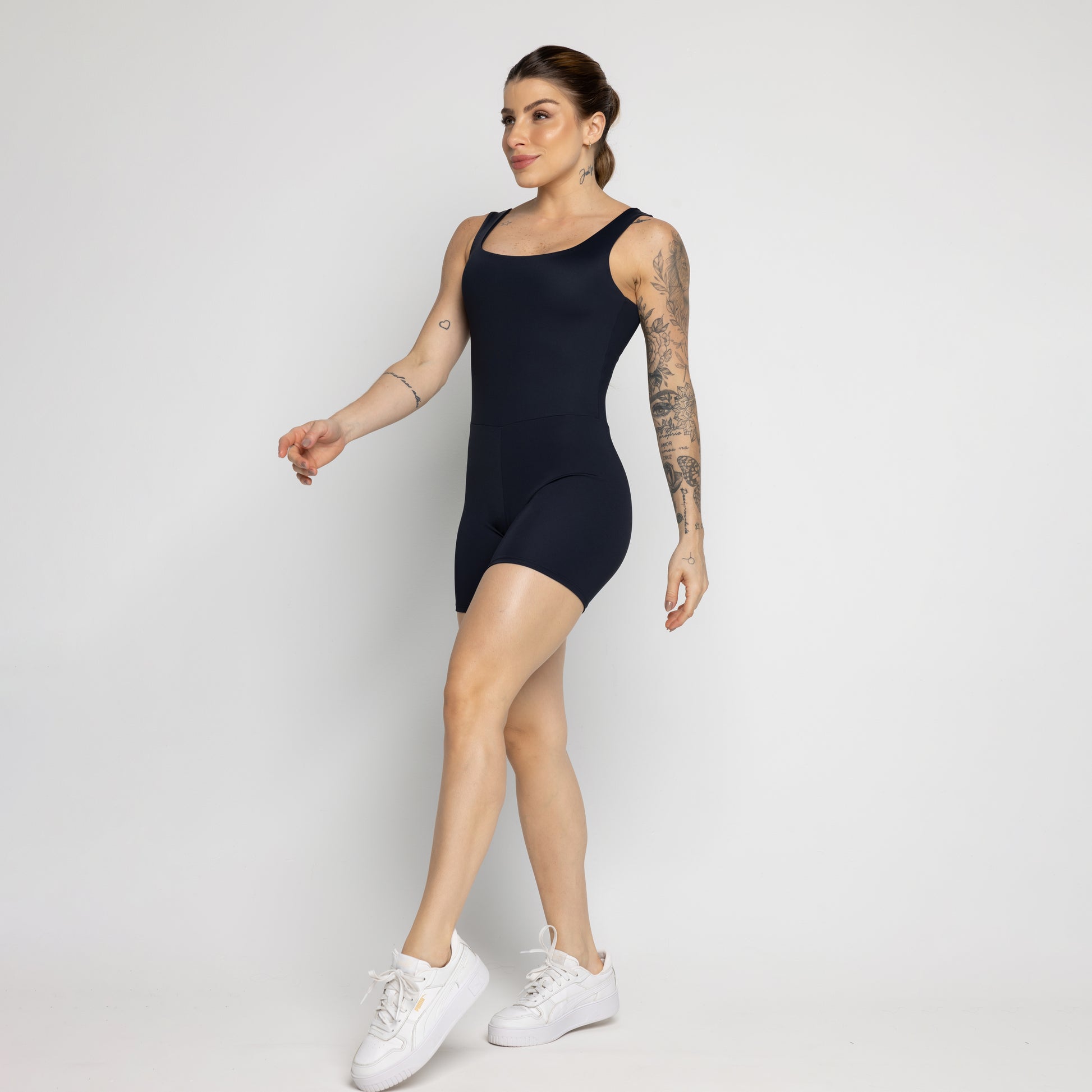 Macaquinho Fitness Not So Basic Preto - VEKYO