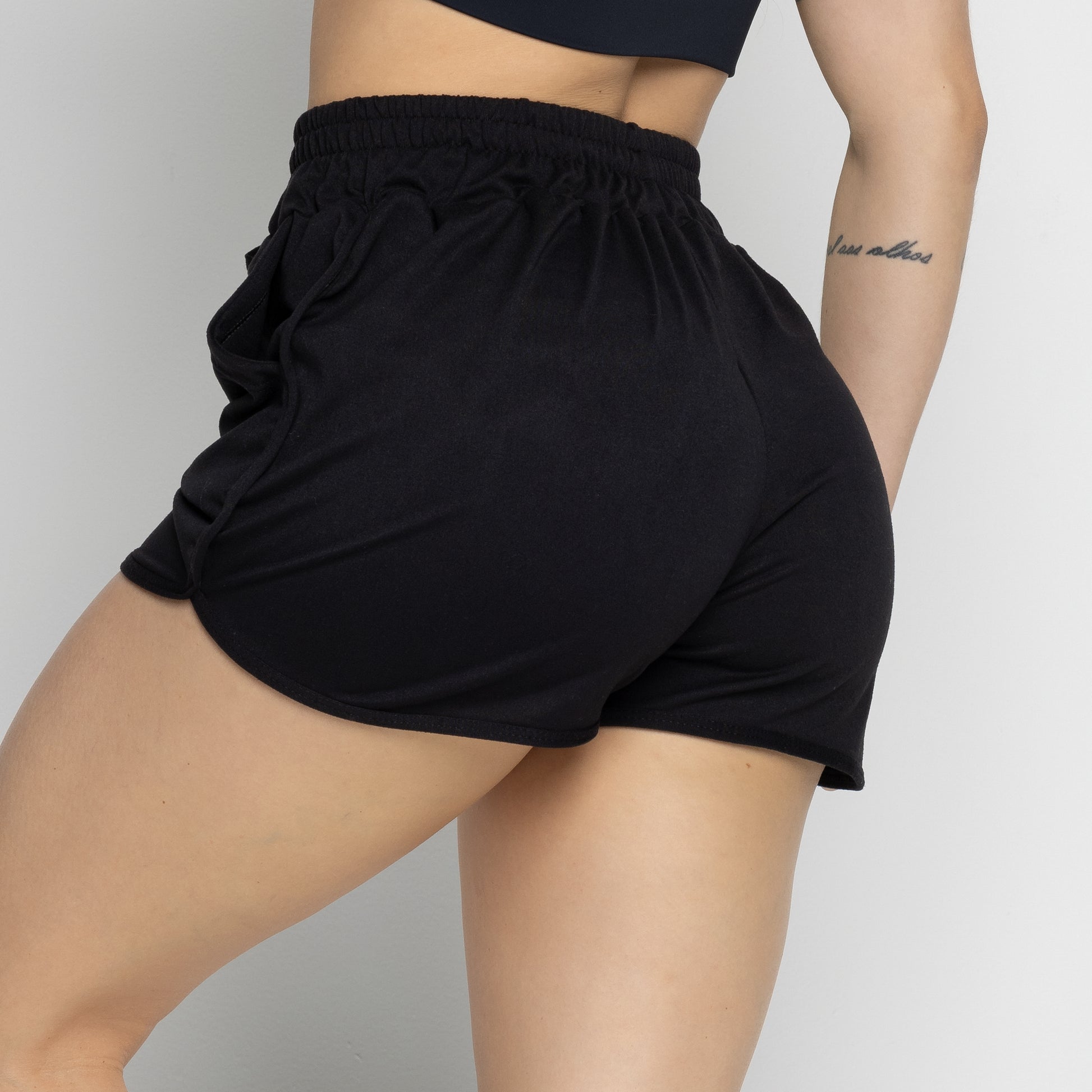 Short Esportivo Com Bolso Preto - VEKYO