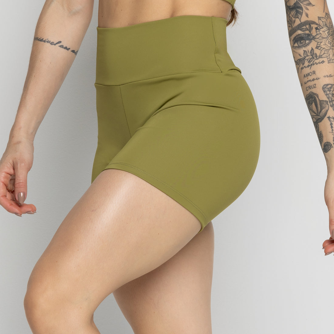 Short Fitness Not So Basic Pistache - VEKYO