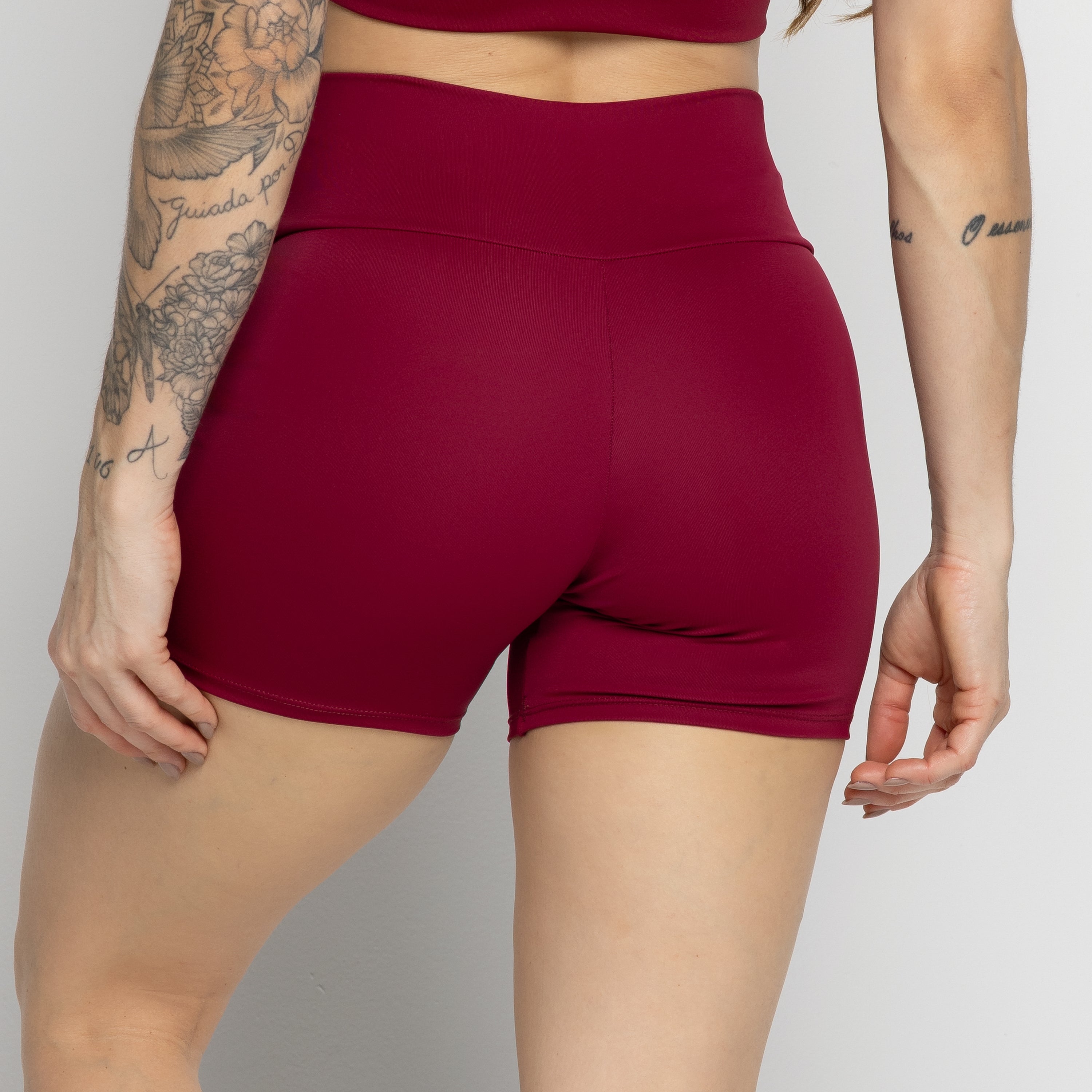 Short Fitness Not So Basic Vinho - VEKYO