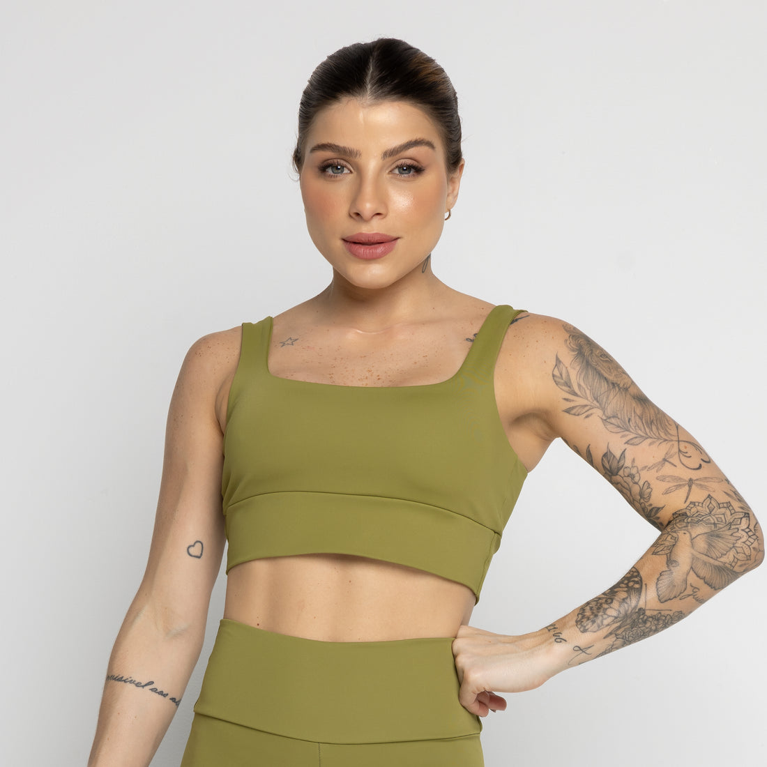 Top Fitness Not So Basic Pistache - VEKYO