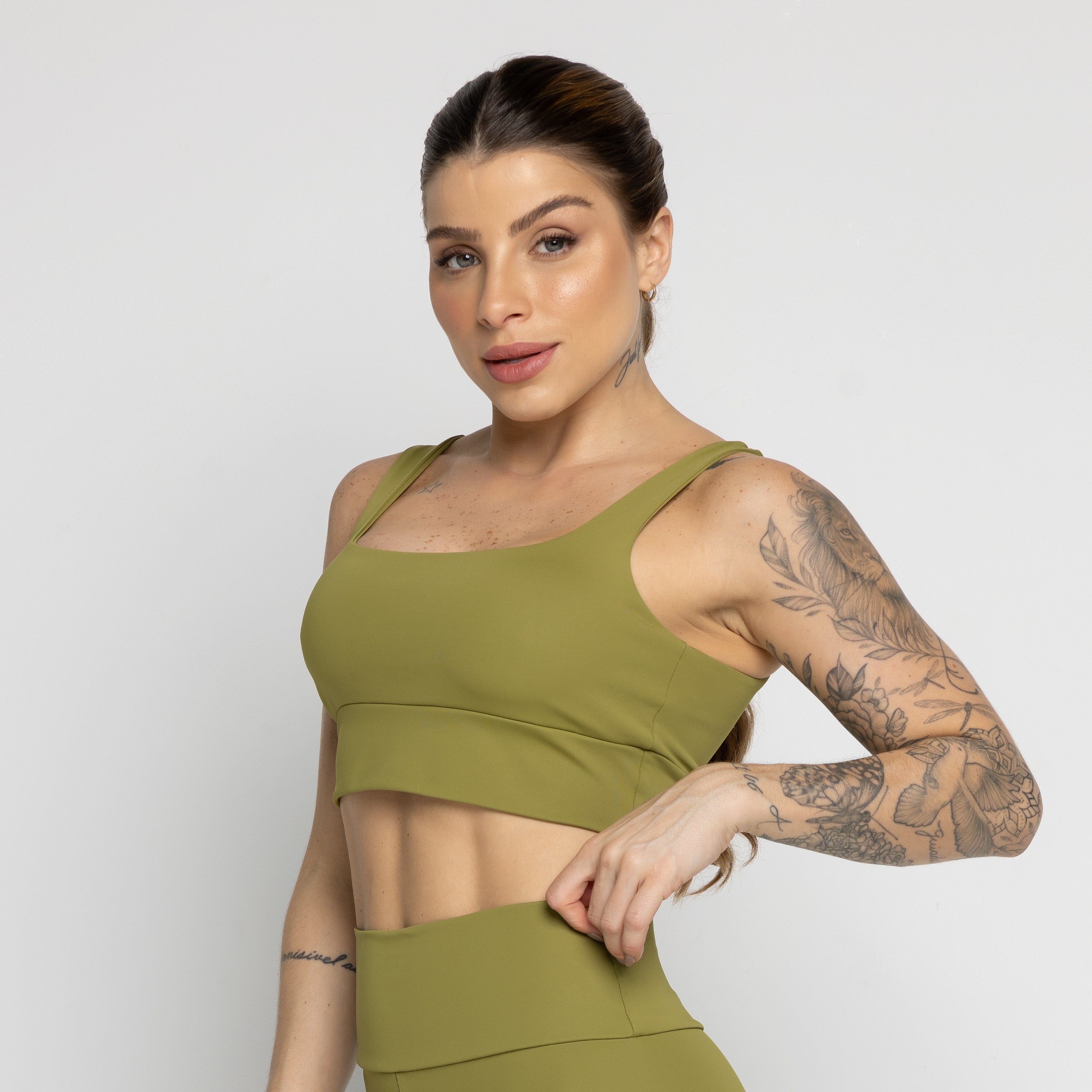 Top Fitness Not So Basic Pistache - VEKYO