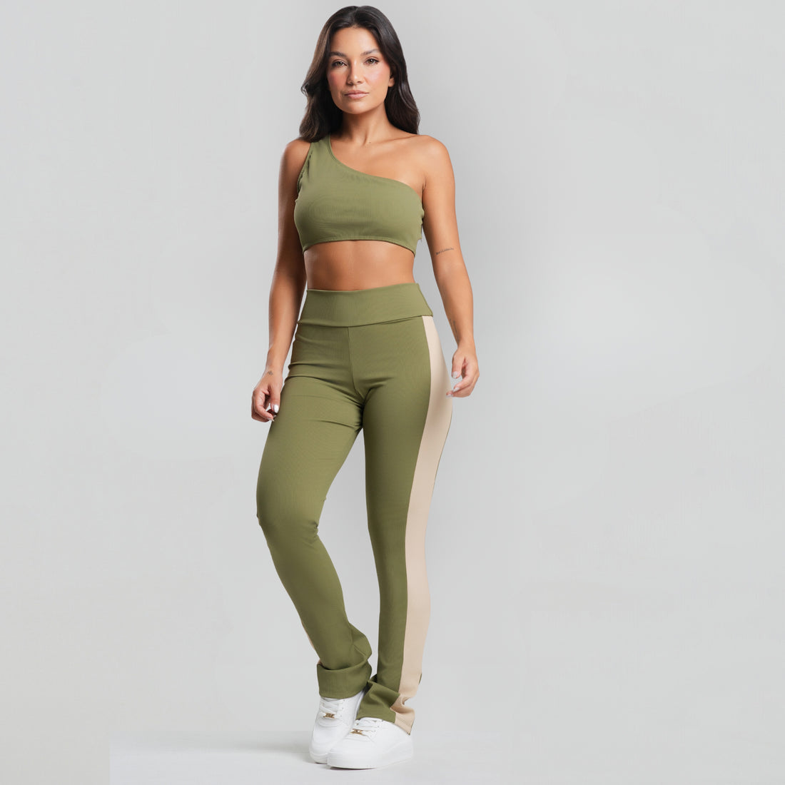 Conjunto Top Ombro Só e Calça Flare Bicolor Canelada Verde - VEKYO