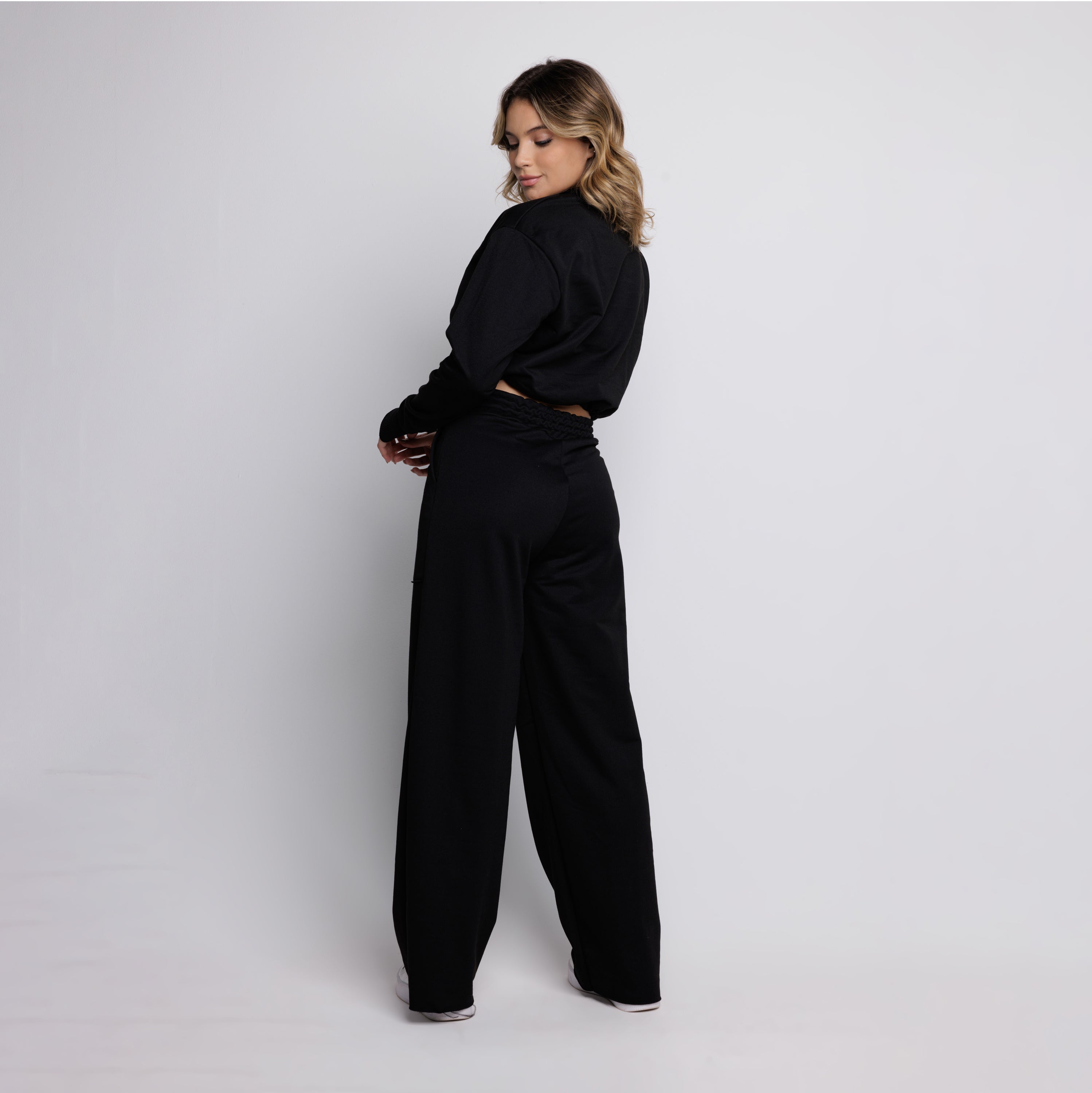 Calça Wide Leg Pantalona Cintura Alta Bolso Moletinho Preto - VEKYO