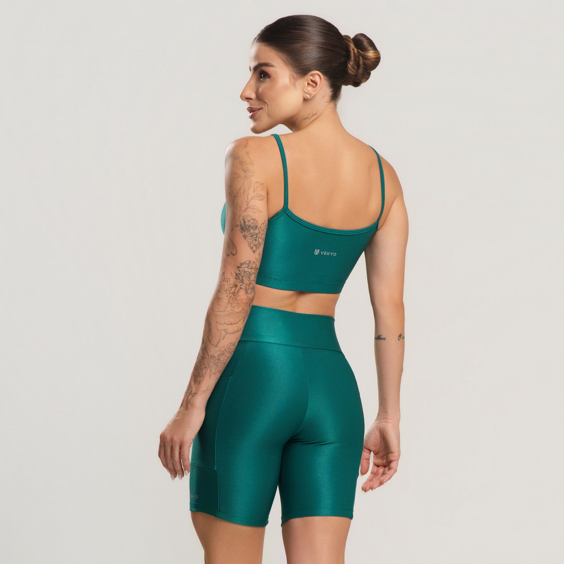 Conjunto Fitness Feminino Top e Bermuda Canelado ACTIVE Verde - VEKYO