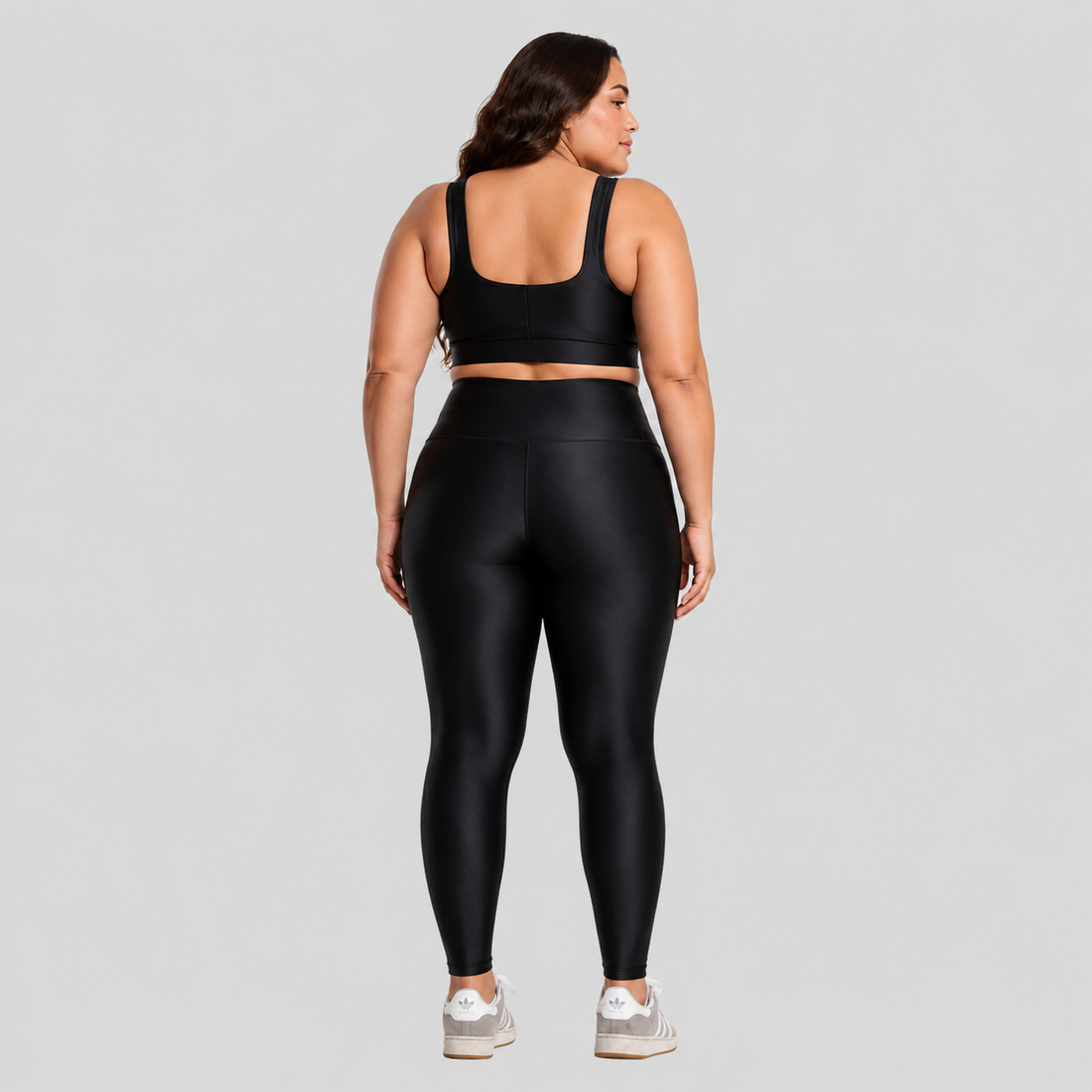 Conjunto Fitness Plus Size ESSENTIAL Preto