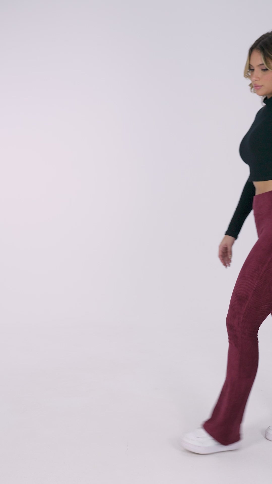 Calça Flare Veludo Cotelê Cintura Alta Vinho