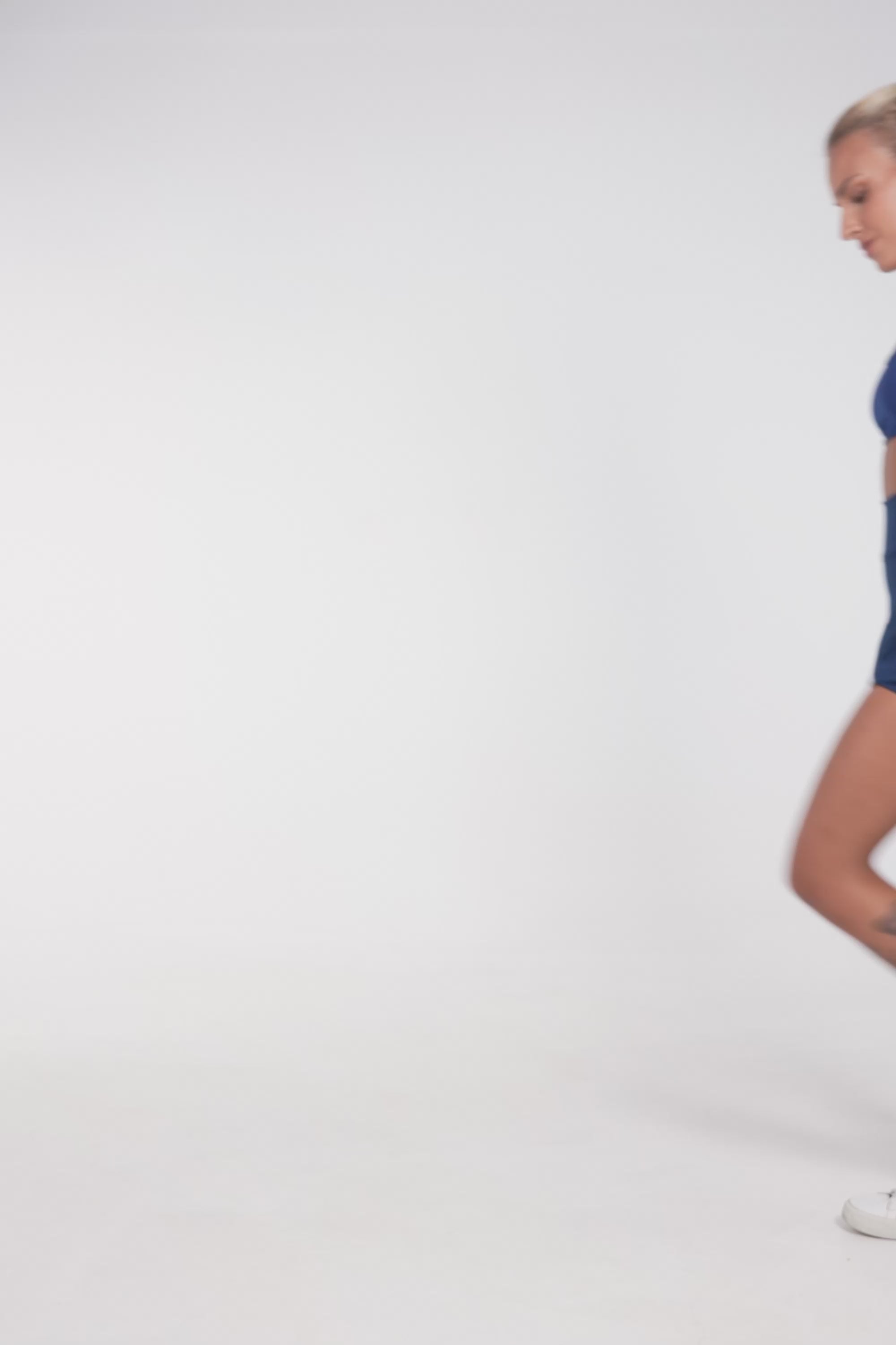 Conjunto Top Alça Fina e Short Saia Suplex Marinho