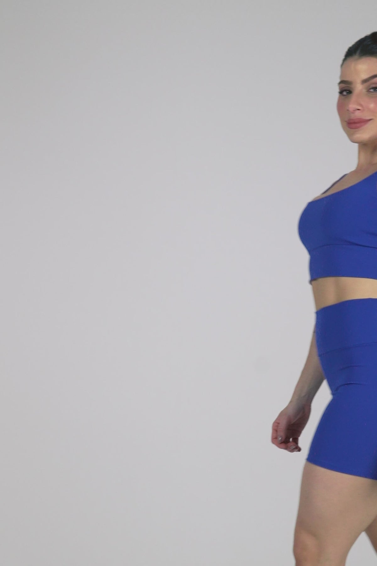 Conjunto Feminino Fitness Top e Short Not So Basic Royal
