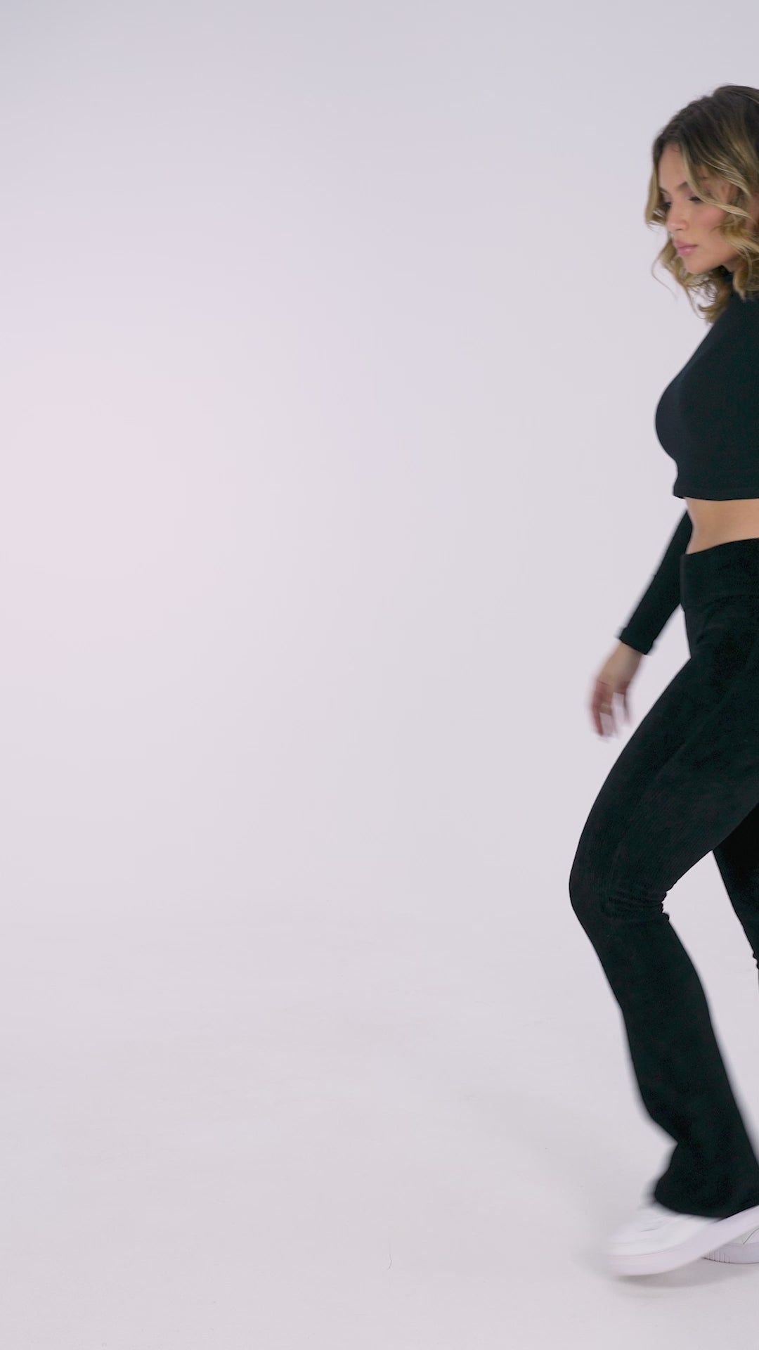 Calça Flare Veludo Cotelê Cintura Alta Preto